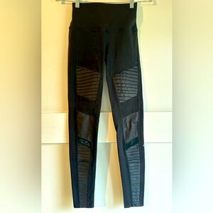 Alo Yoga High-waist Moto legging
